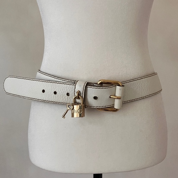 D&G WHITE TEXTURED LEATHER BELT WITH LOCK & KEY - Picture 1 of 13